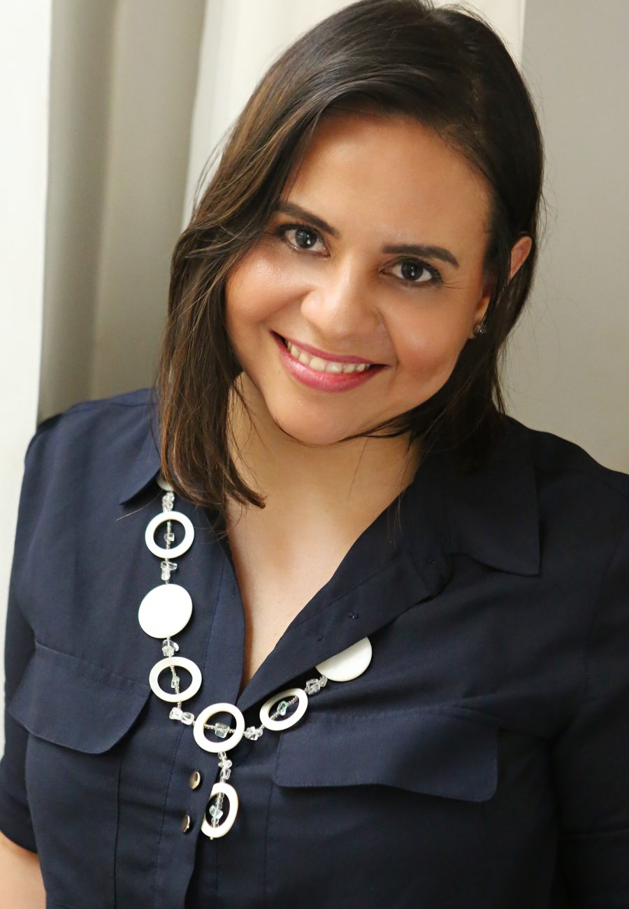 Carlina León, LMHC